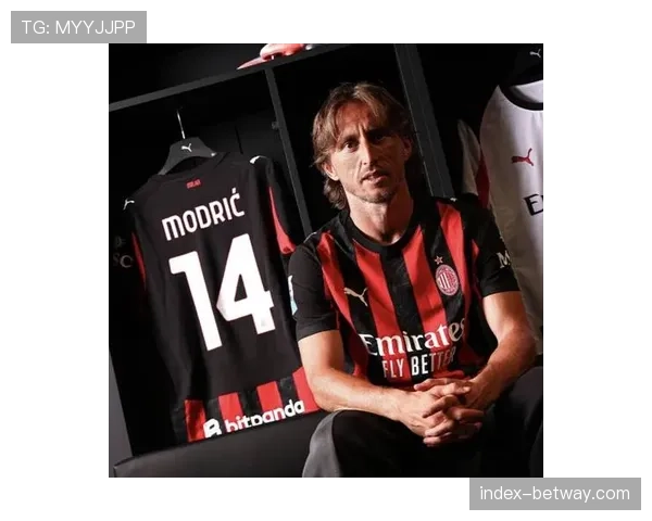 莫德里奇94次传球成功率87% 老将依旧掌控中场节奏