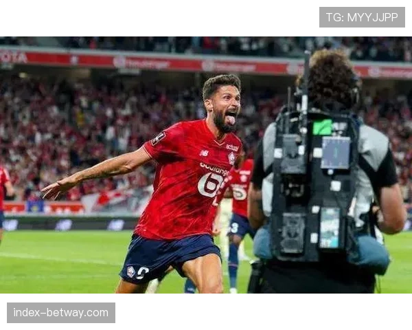 老将吉鲁带伤作战 经验成为里尔法甲征程宝贵财富